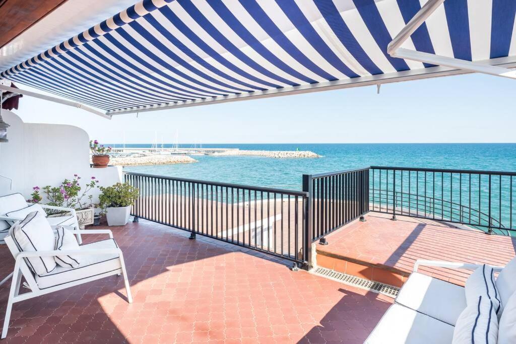 ¡impactante Apartamento A Cero Linea De Mar! Appartement